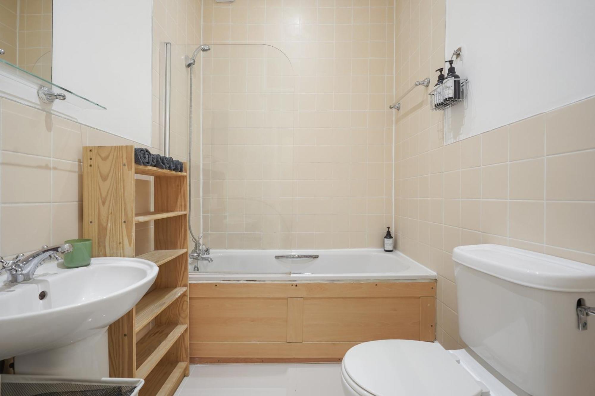 The Chic Townhouse In Kings Cross!!! 3 Floors Lägenhet London Exteriör bild